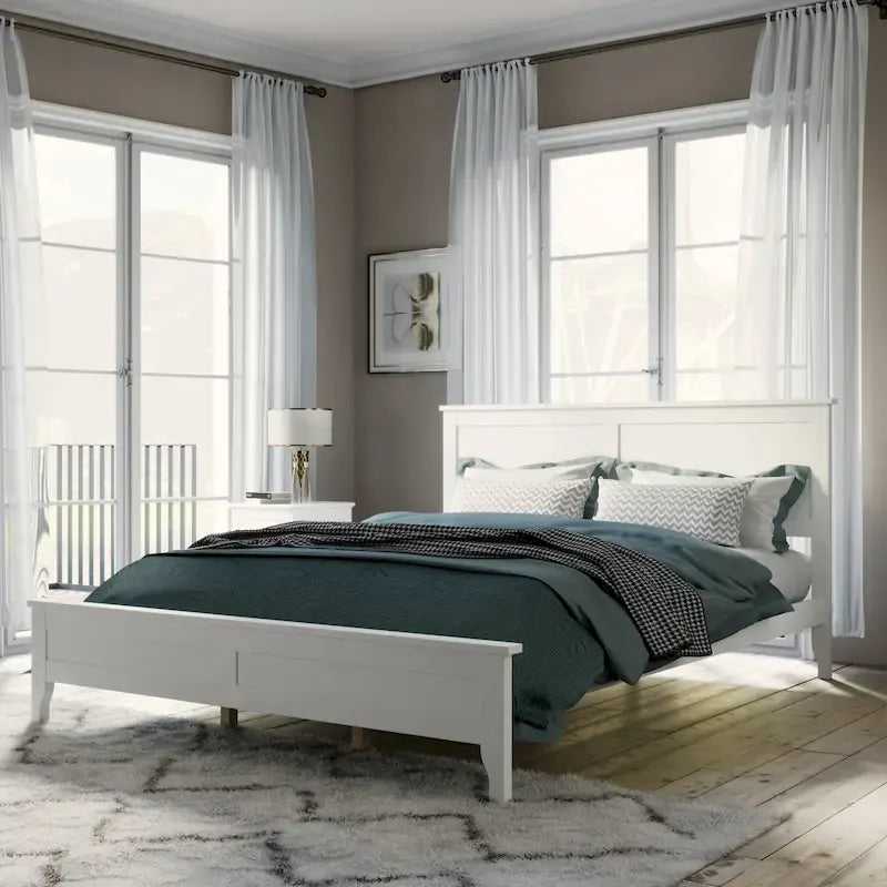 White Queen Size Modern Solid Wood Platform Bed with Wear-resistant Finish